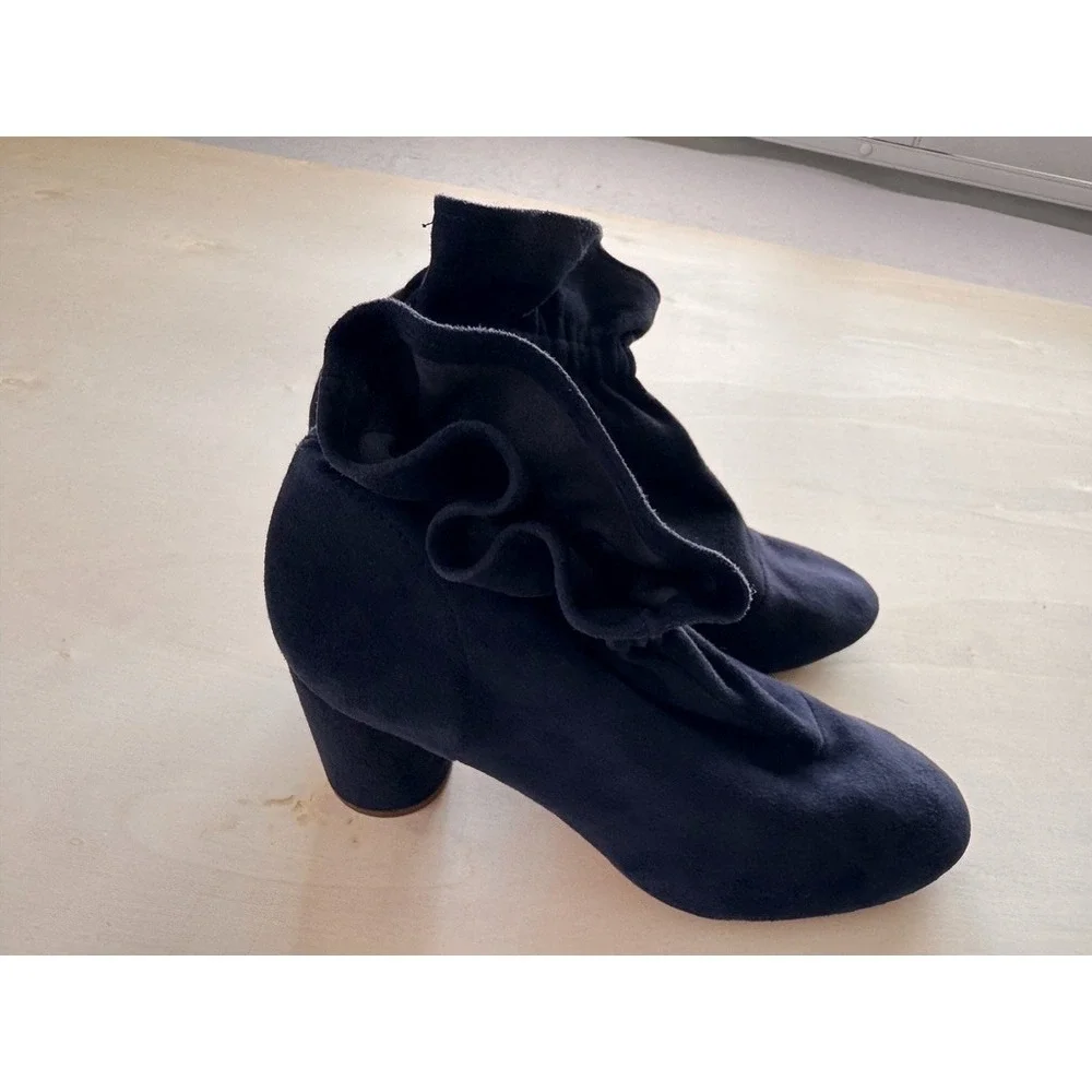 Kurt Geiger Ruffle Suede Ankle Sock Boots Black Block Heel Bootie Elastic 39 8.5